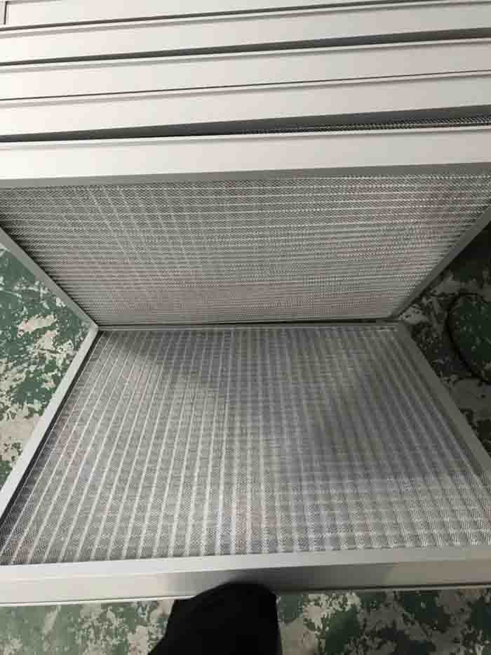 金屬網(wǎng)過濾器濾料:金屬網(wǎng)、鋁網(wǎng)或不銹鋼絲網(wǎng) 金屬網(wǎng)過濾器濾料:金屬網(wǎng)、鋁網(wǎng)或不銹鋼絲網(wǎng)