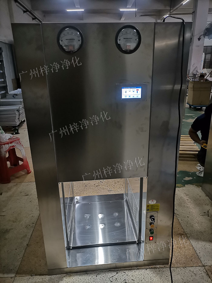 全自動傳送窗采用PLC或工業(yè)電腦進行控制 全自動傳送窗采用PLC或工業(yè)電腦進行控制